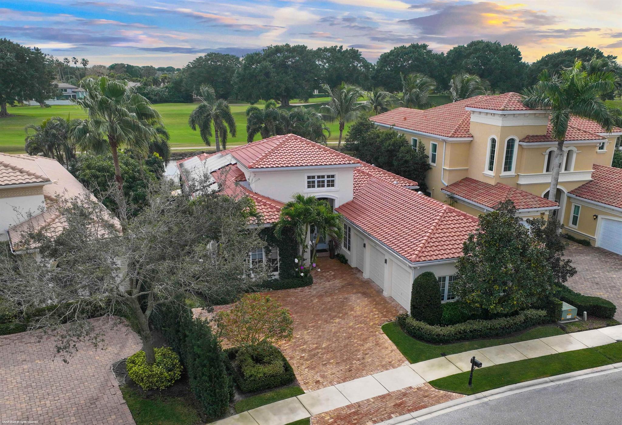 HUNTERS CHASE OF PALM BEA - Residential