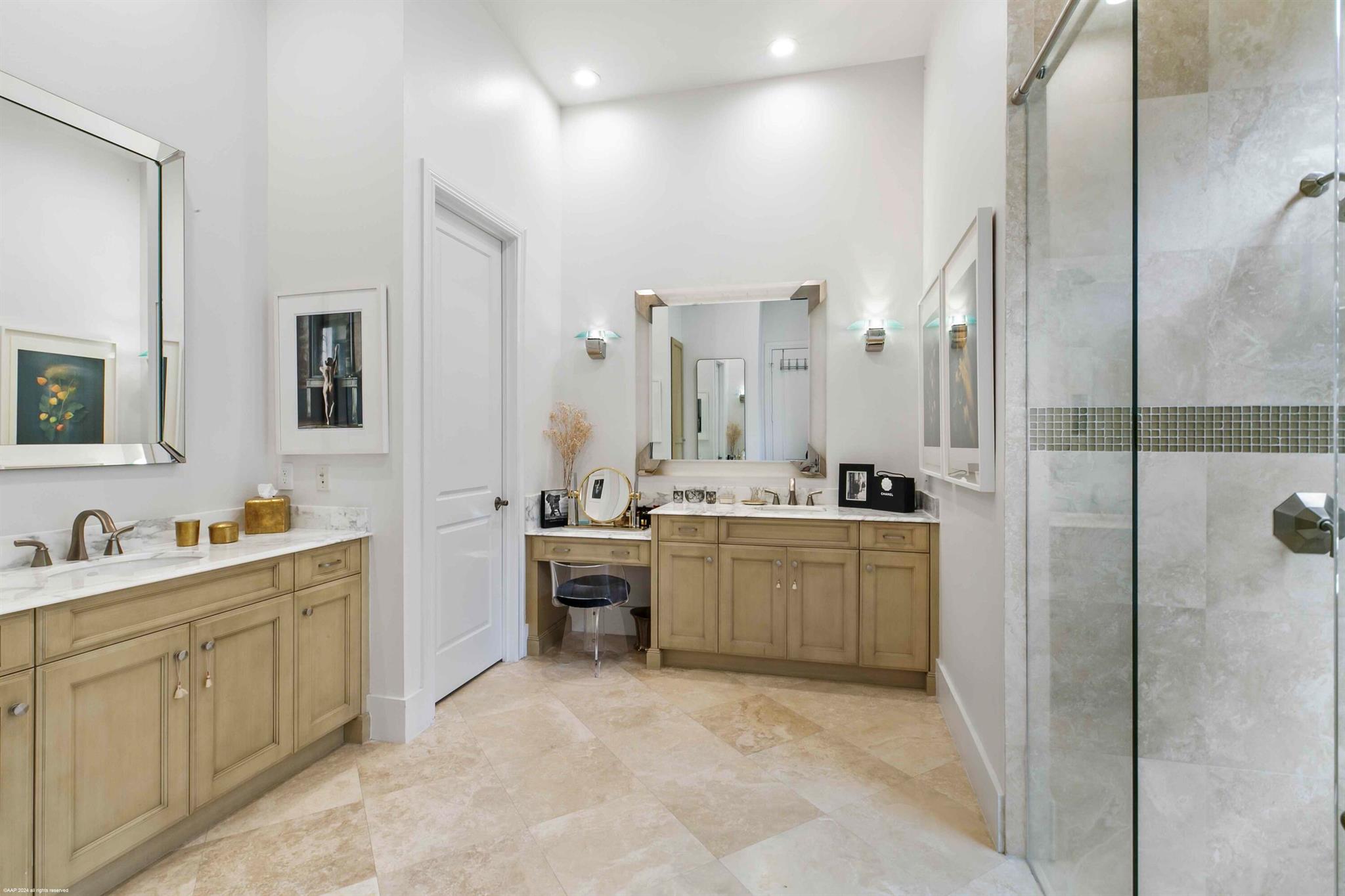 HUNTERS CHASE OF PALM BEA - Residential