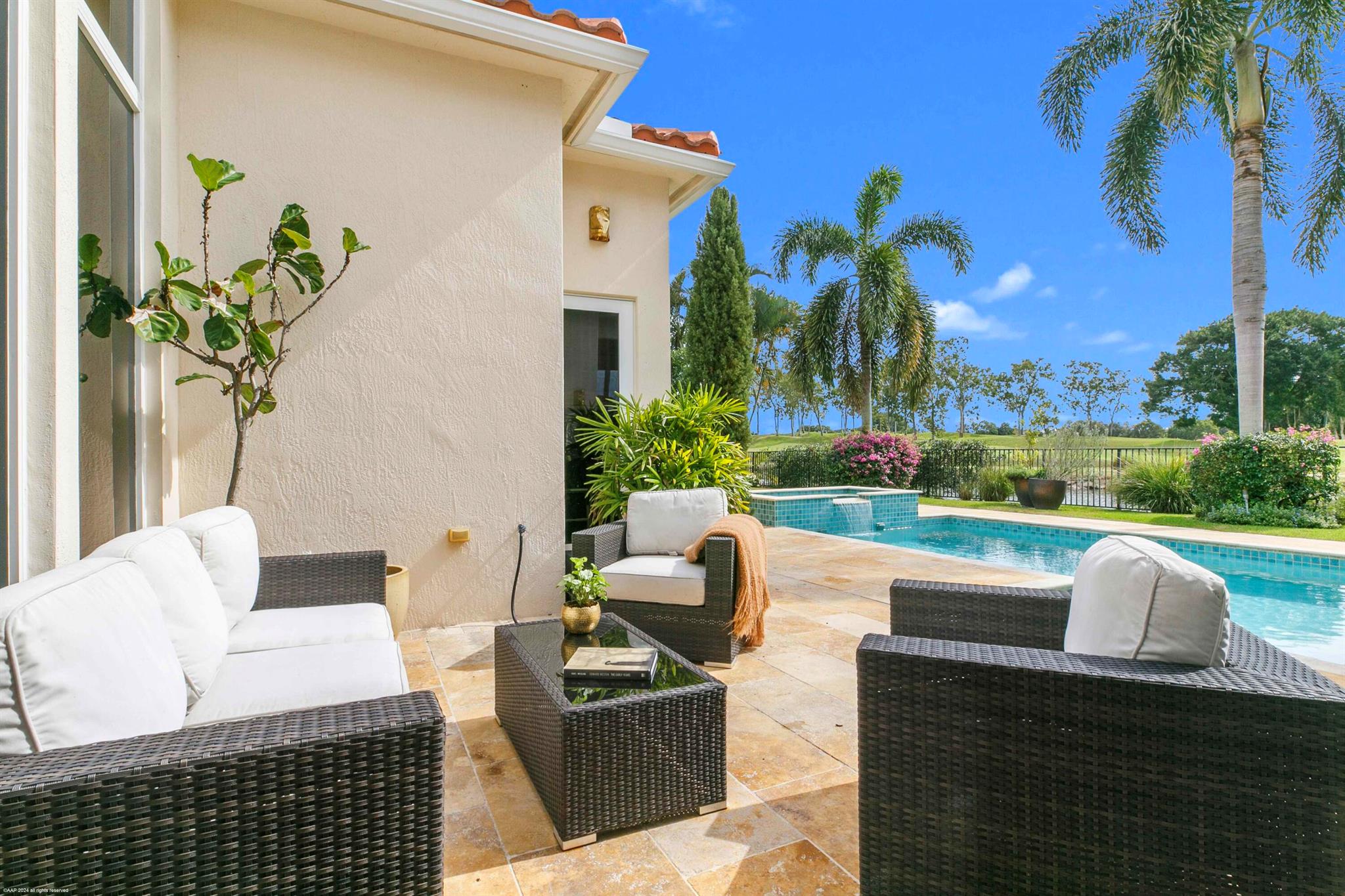 HUNTERS CHASE OF PALM BEA - Residential