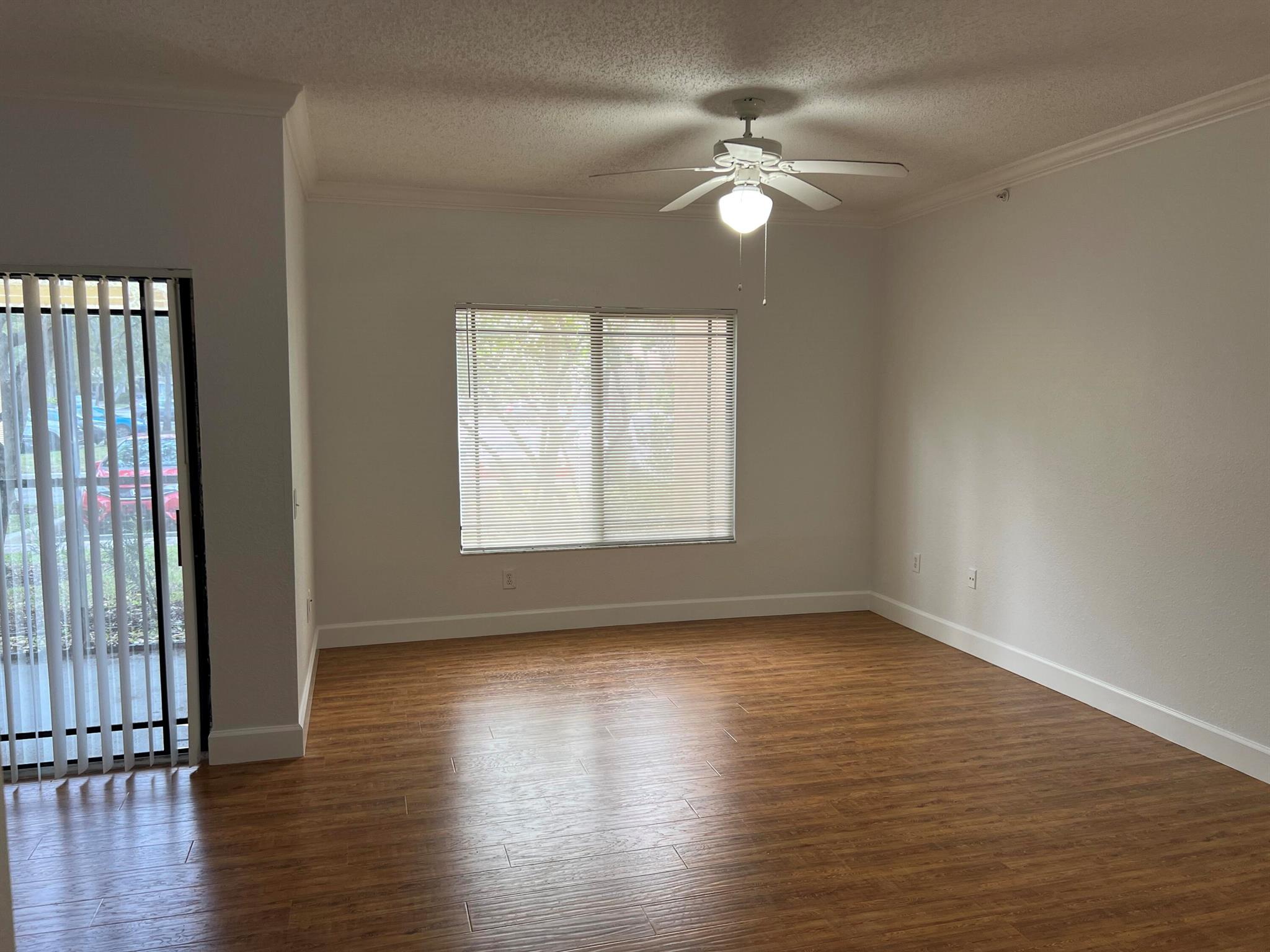 View photos, virtual tours, details... 2811 Grande Parkway 105