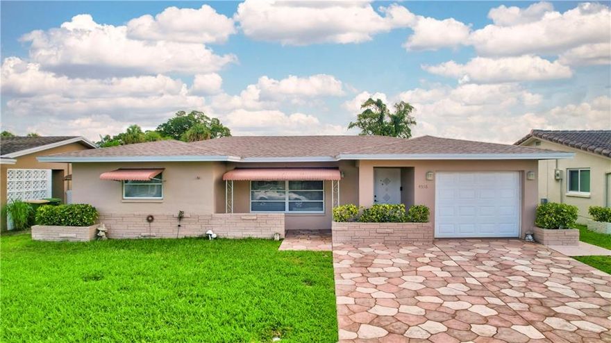 Spacious Mainlands home sitting on a winding trail of the community park in the backyard. Such a beautiful view from all angles. 2 bedrooms, 2 bathrooms, 1 car garage, BRAND NEW ROOF!! Granite kitchen with extra cabinets. Over 55 community. A lovely home presented by a lovely couple. Come see quick.