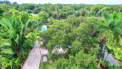 A home in Lake Worth