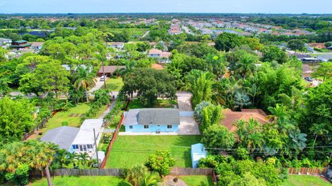 A home in Lake Worth