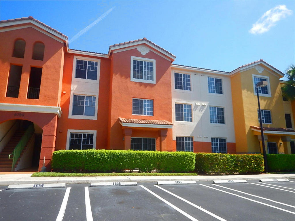 GREEN CAY VILLAGE CONDO - Residential