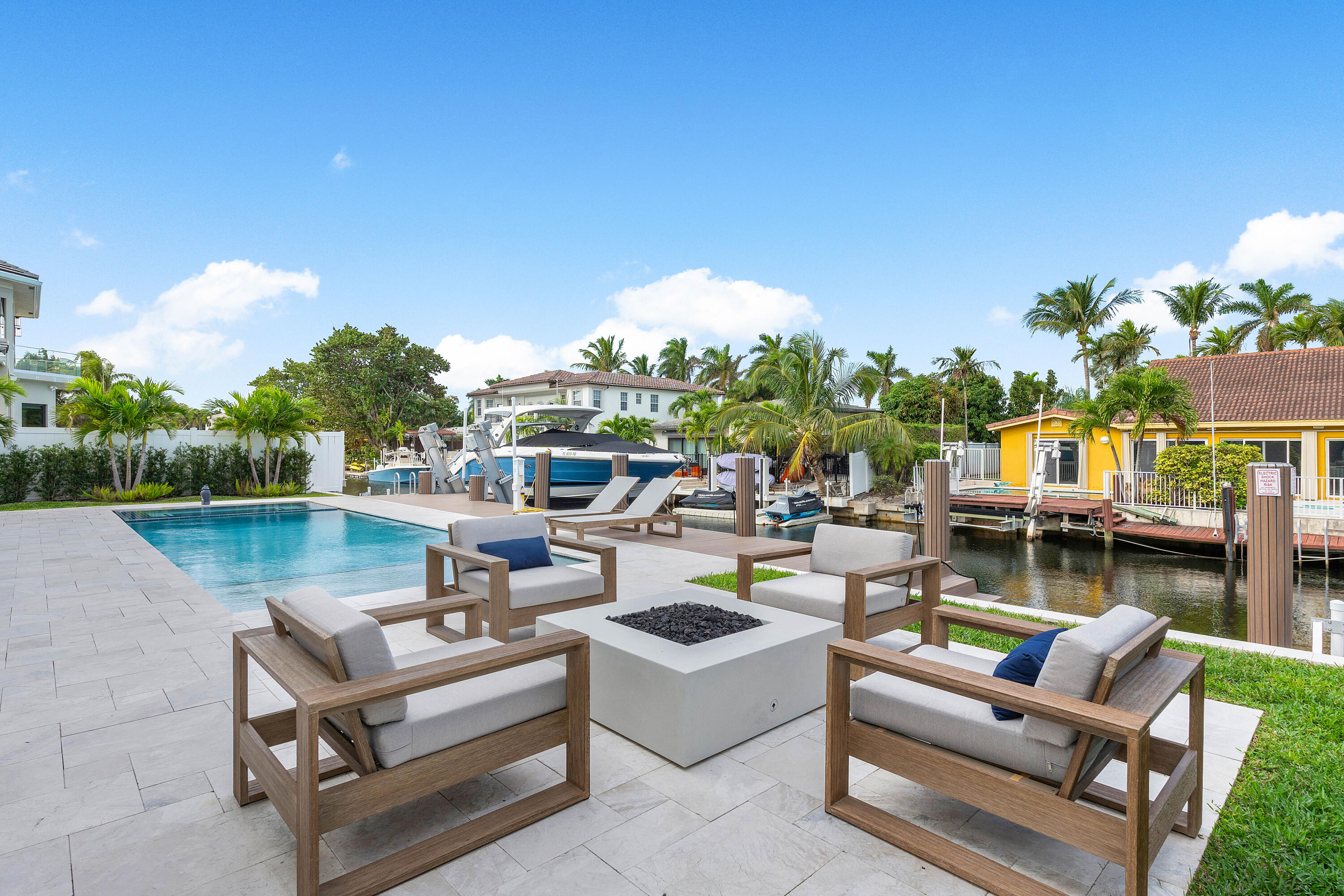 BOCA HARBOUR 4TH SEC - Residential