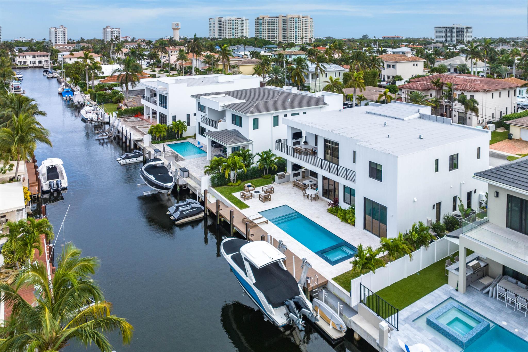 BOCA HARBOUR 4TH SEC - Residential