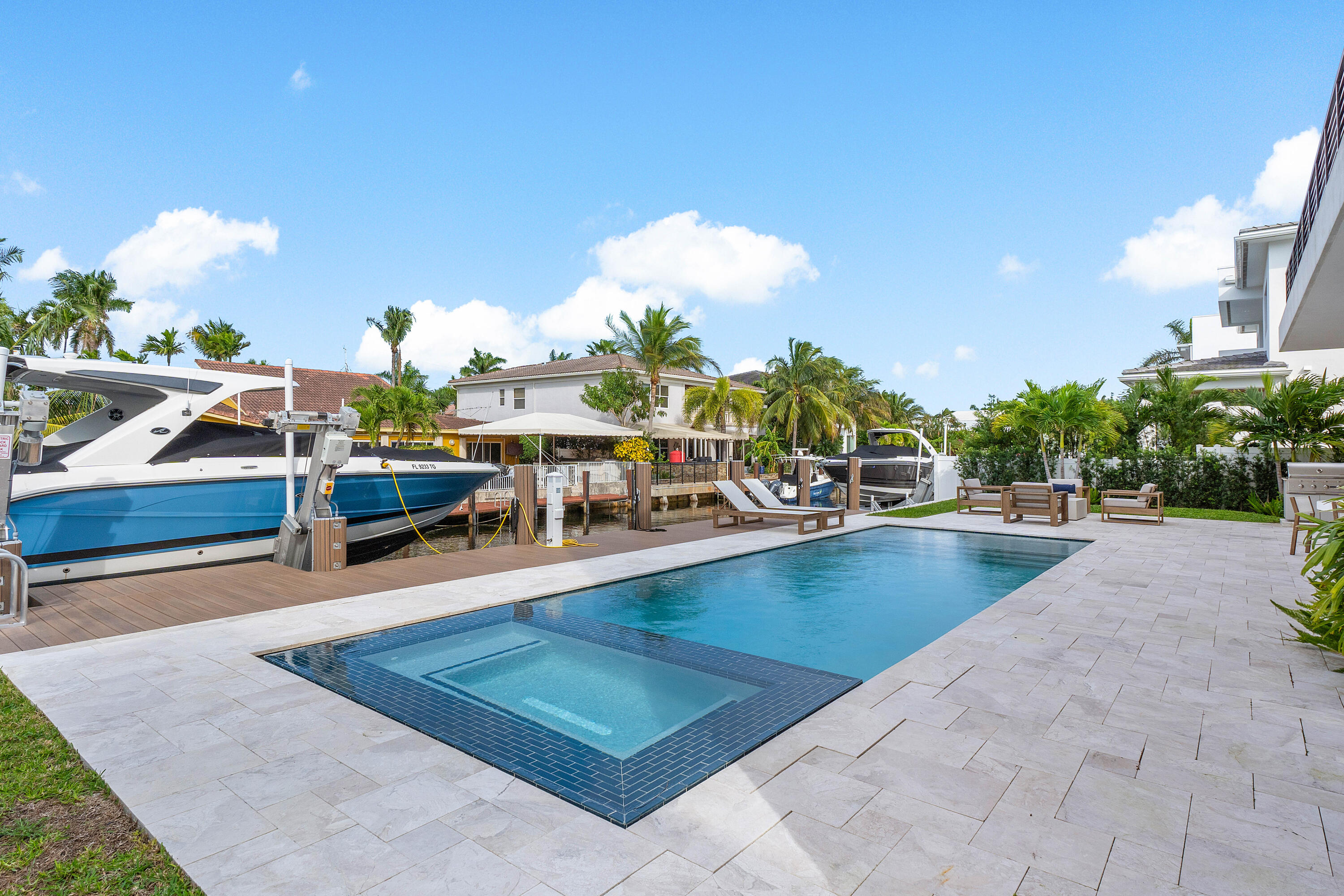 BOCA HARBOUR 4TH SEC - Residential