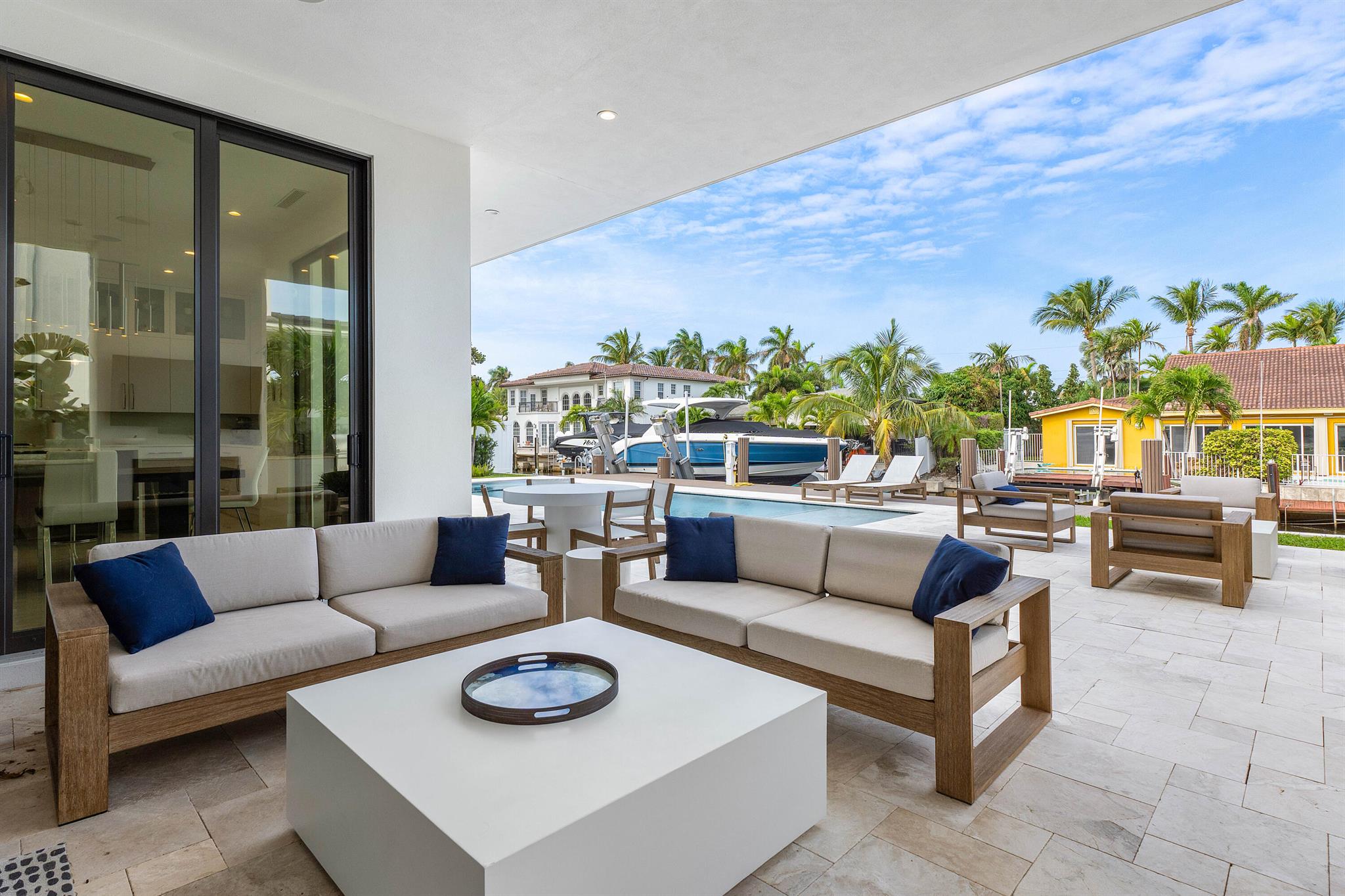 BOCA HARBOUR 4TH SEC - Residential