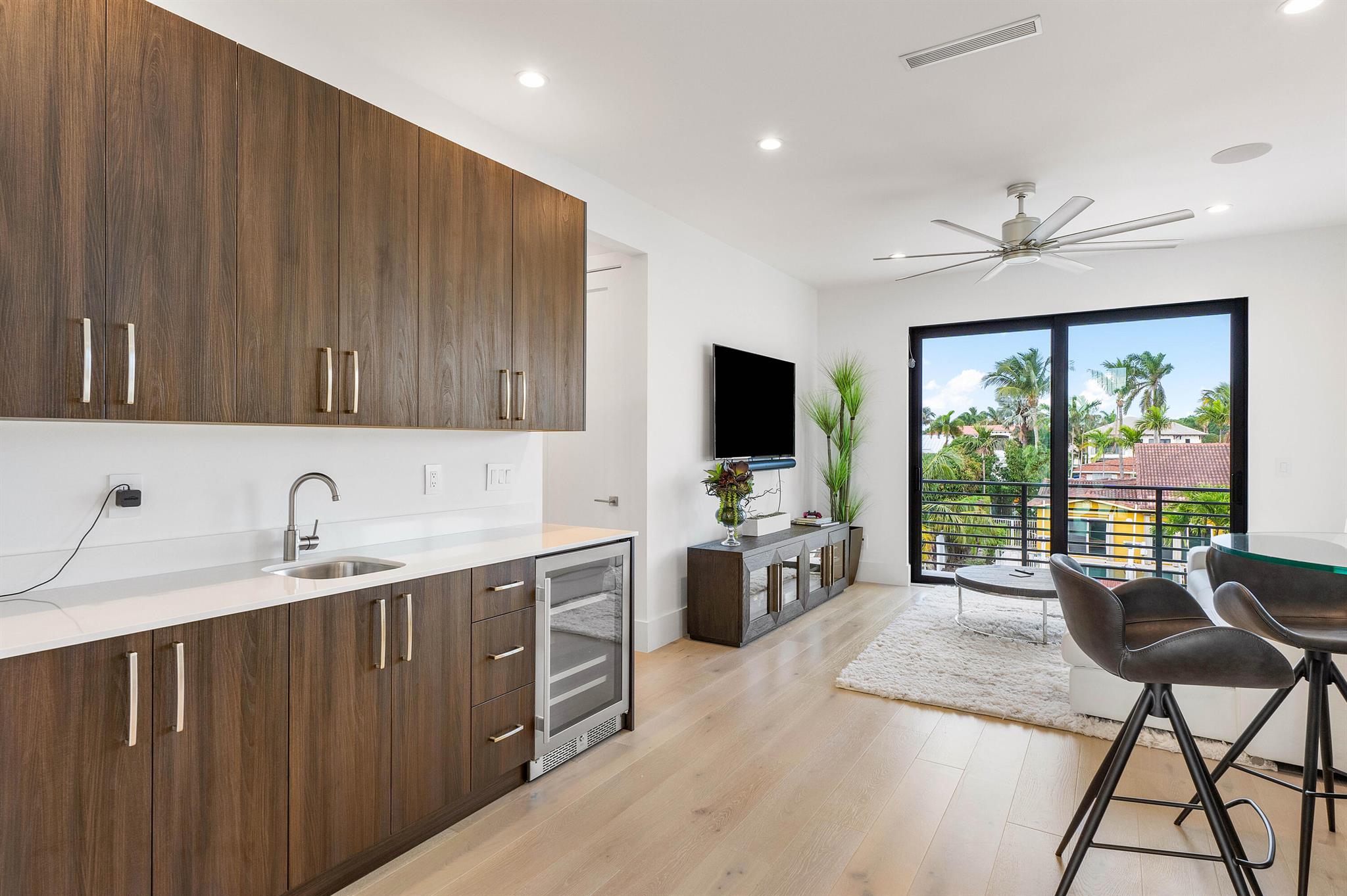 BOCA HARBOUR 4TH SEC - Residential