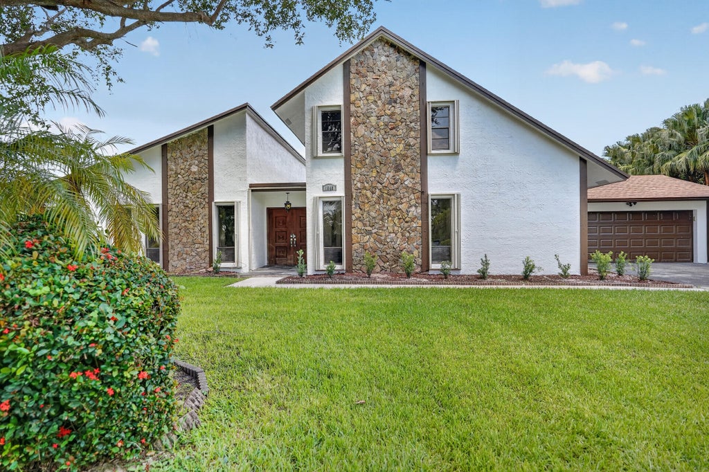 Photo of 1640 SW 120TH Terrace, Davie, FL 33325 (MLS # B26055983)