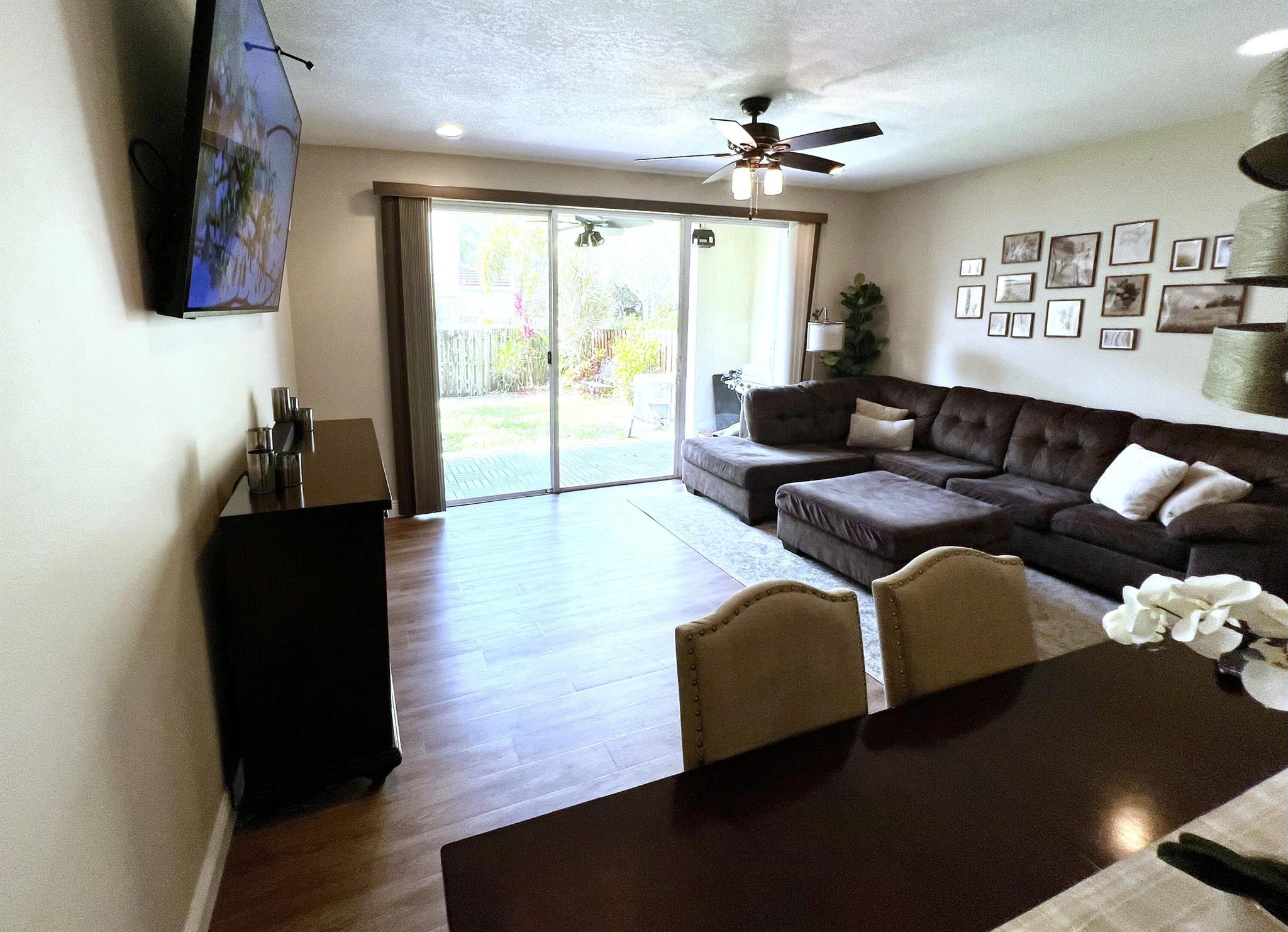 9082 Tremezzo Lane