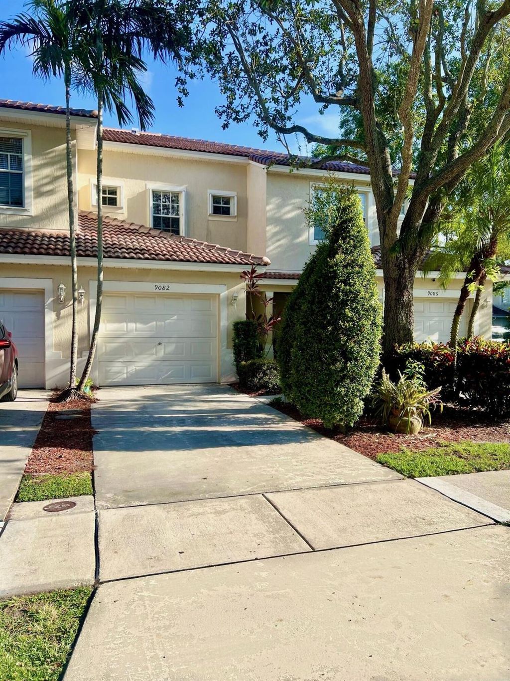 Photo of 9082 Tremezzo Lane, Boynton Beach, FL 33472 (MLS # R11093755)