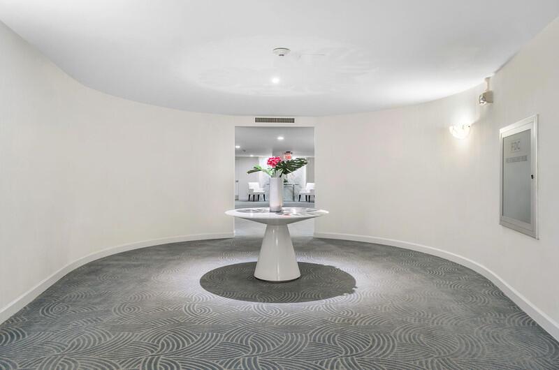 100 Sunrise Avenue 418