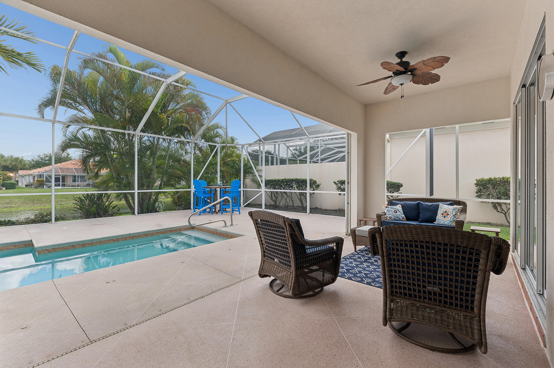 RIVERWALK - Residential