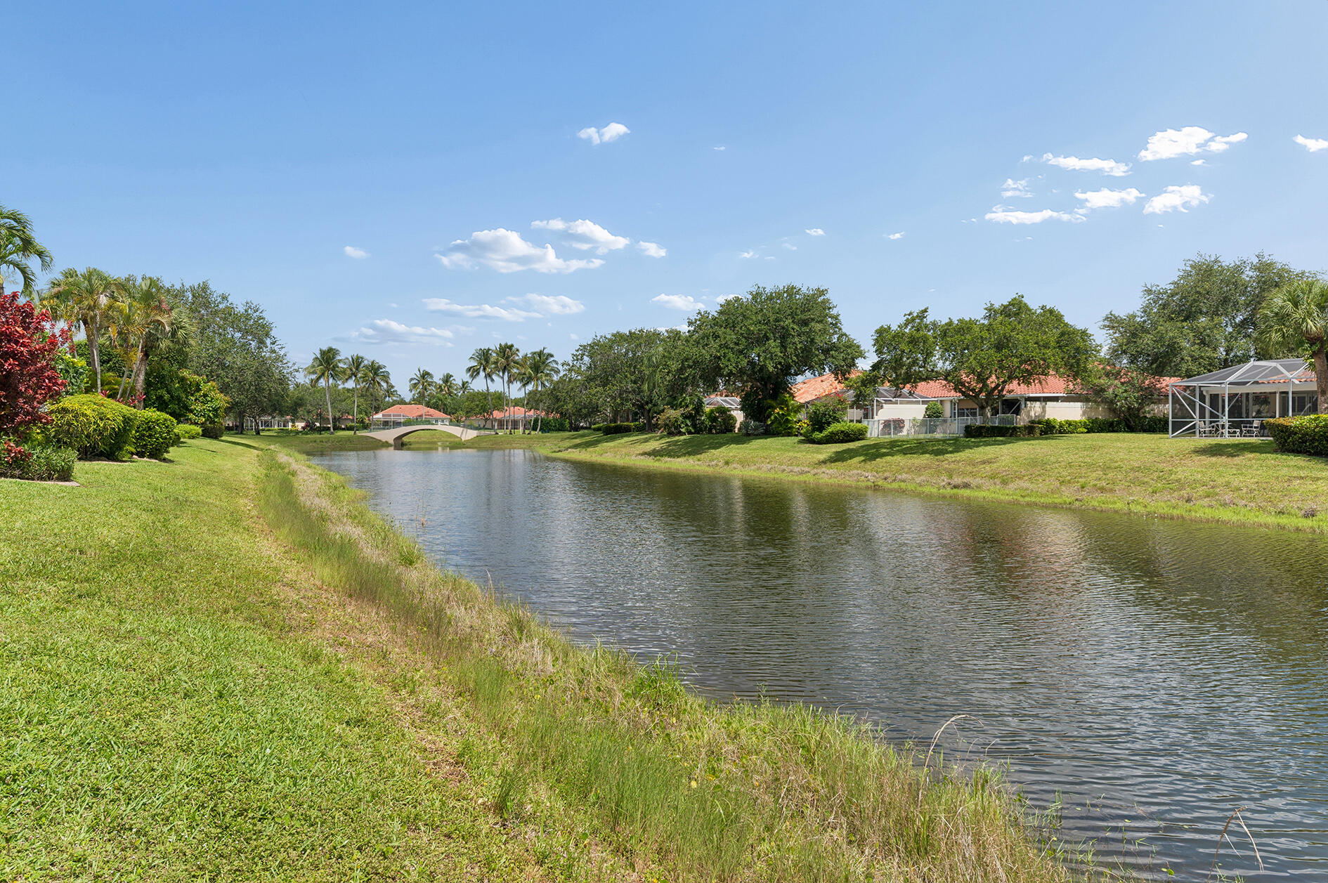 RIVERWALK - Residential