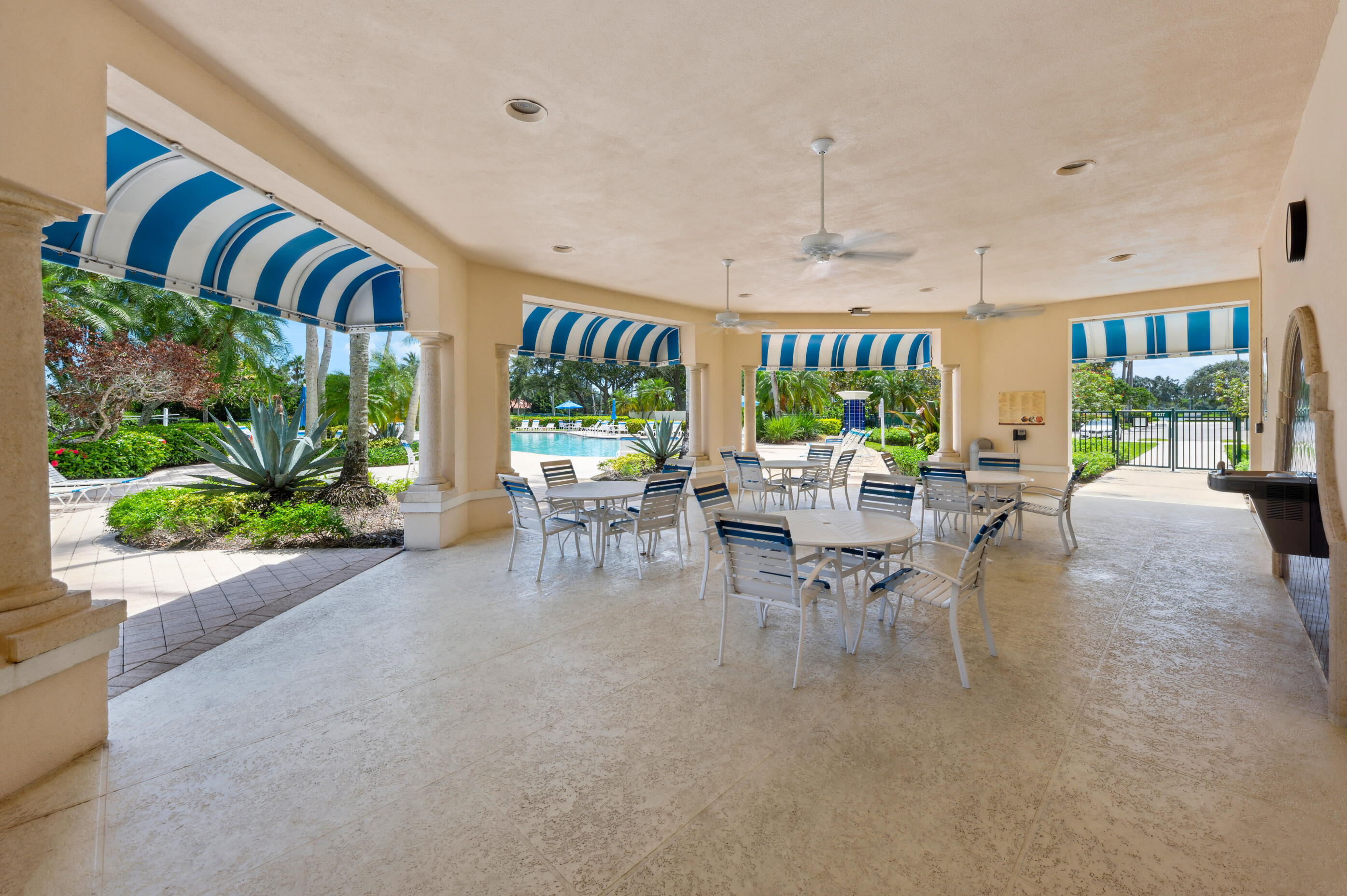 RIVERWALK - Residential