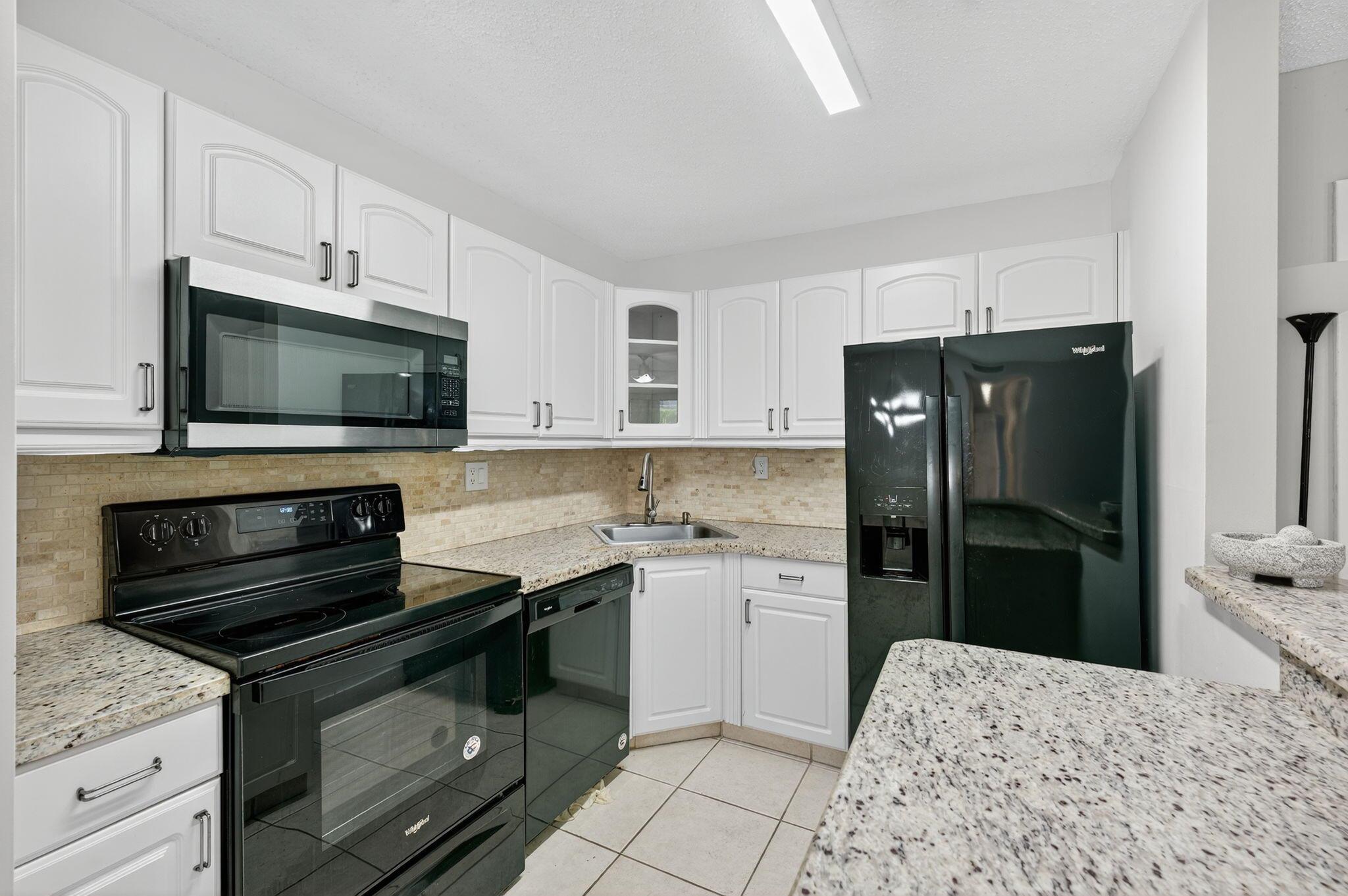TAMARAC GARDENS CONDOMINI - Residential