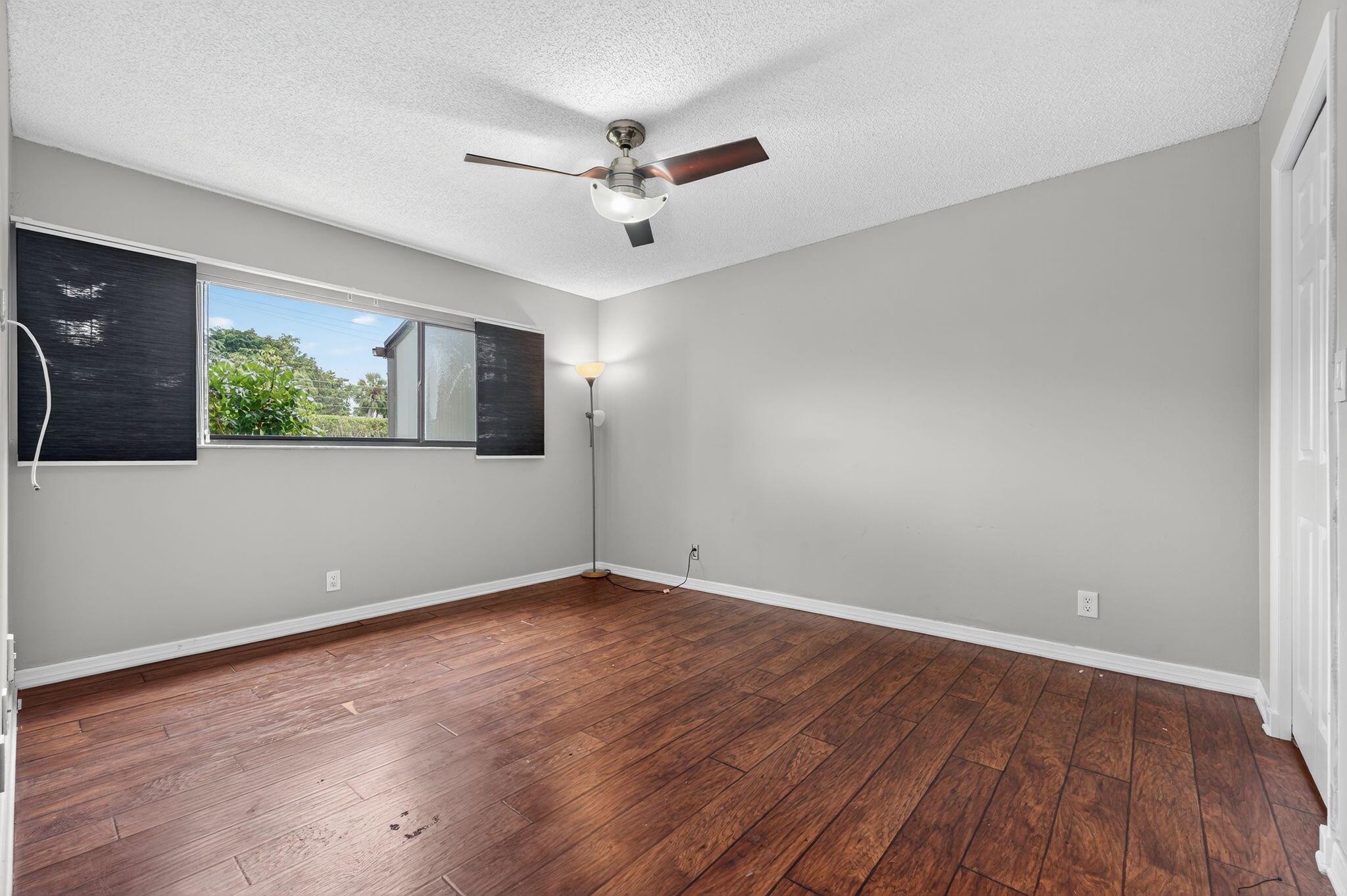 TAMARAC GARDENS CONDOMINI - Residential