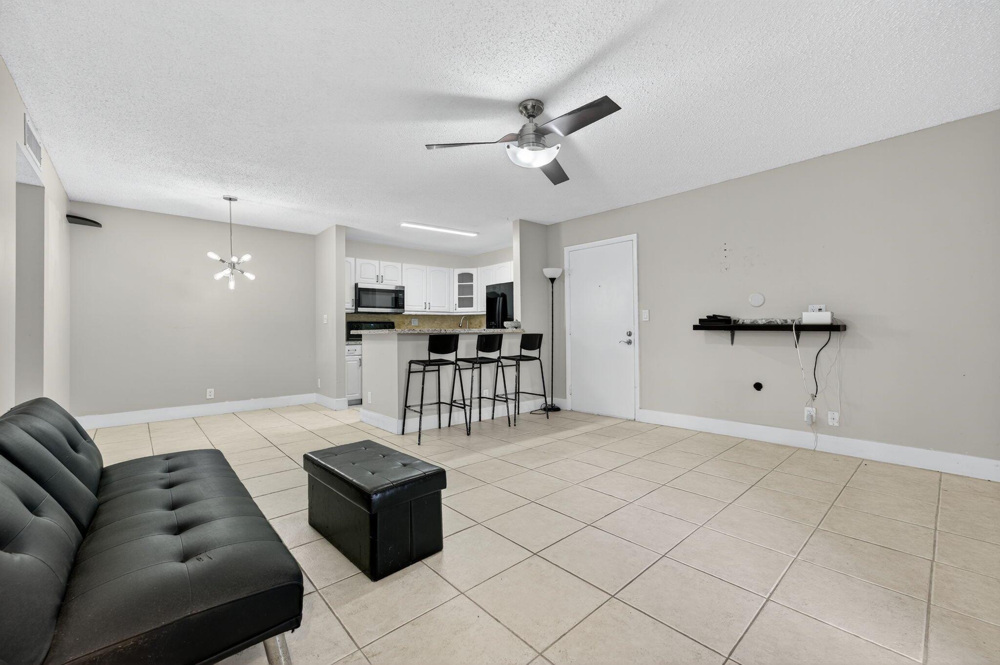 TAMARAC GARDENS CONDOMINI - Residential