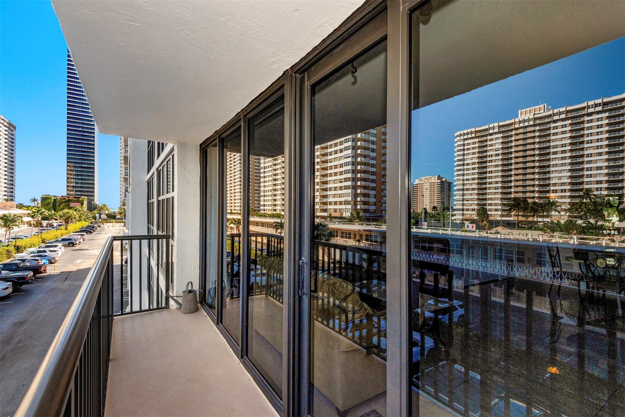 AVANT GARDE CONDO - Residential Lease