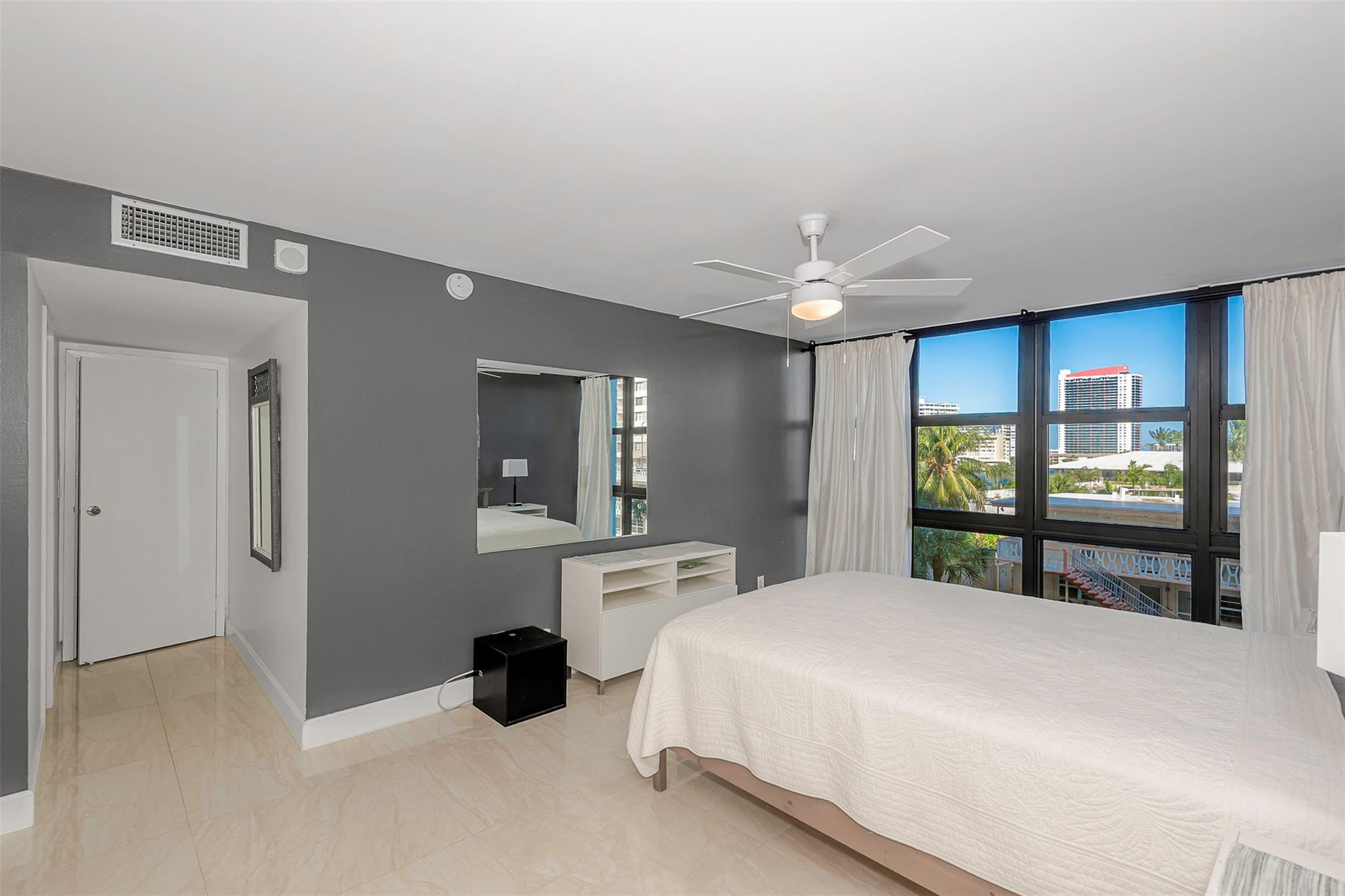 AVANT GARDE CONDO - Residential Lease