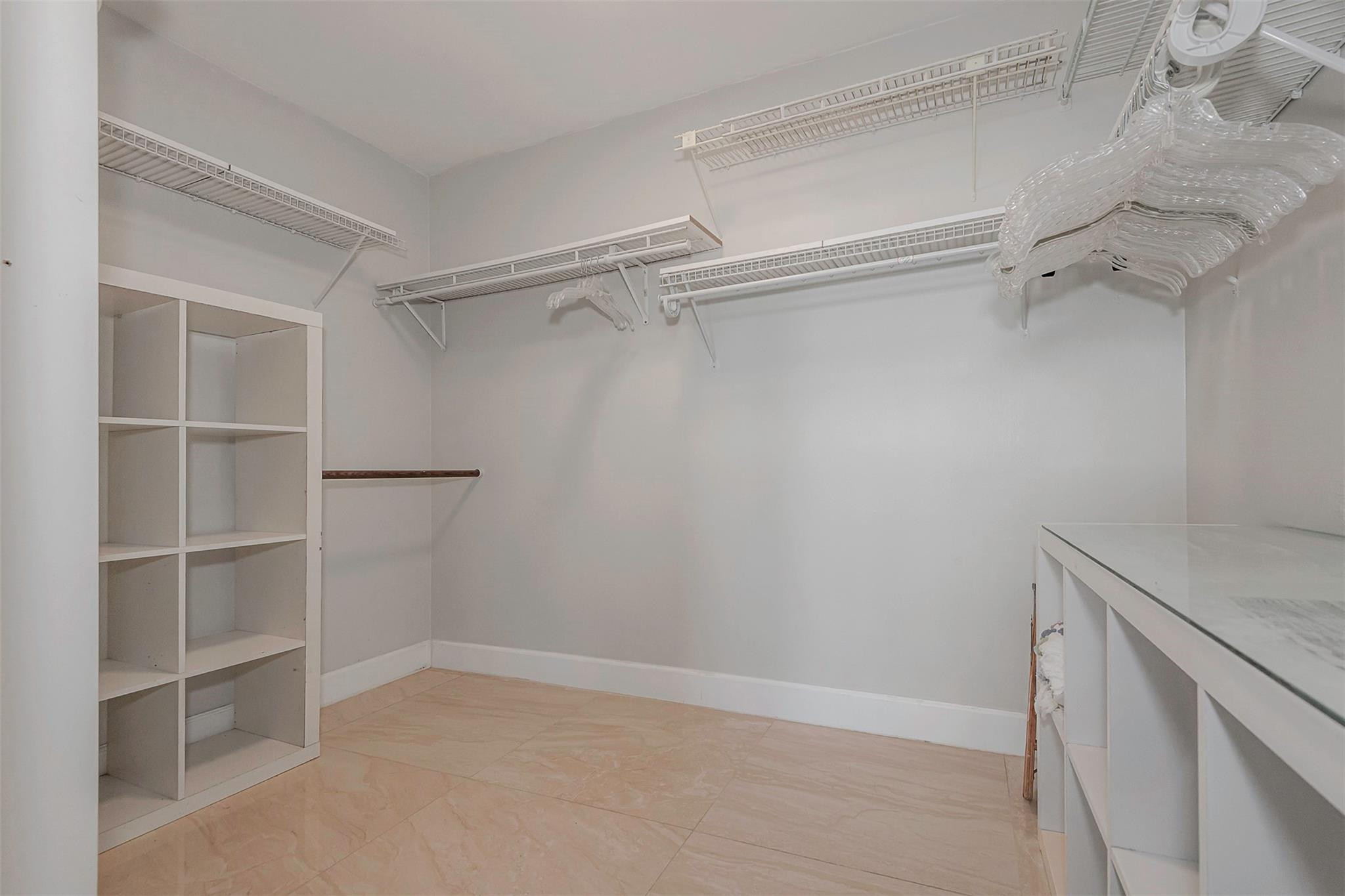 AVANT GARDE CONDO - Residential Lease