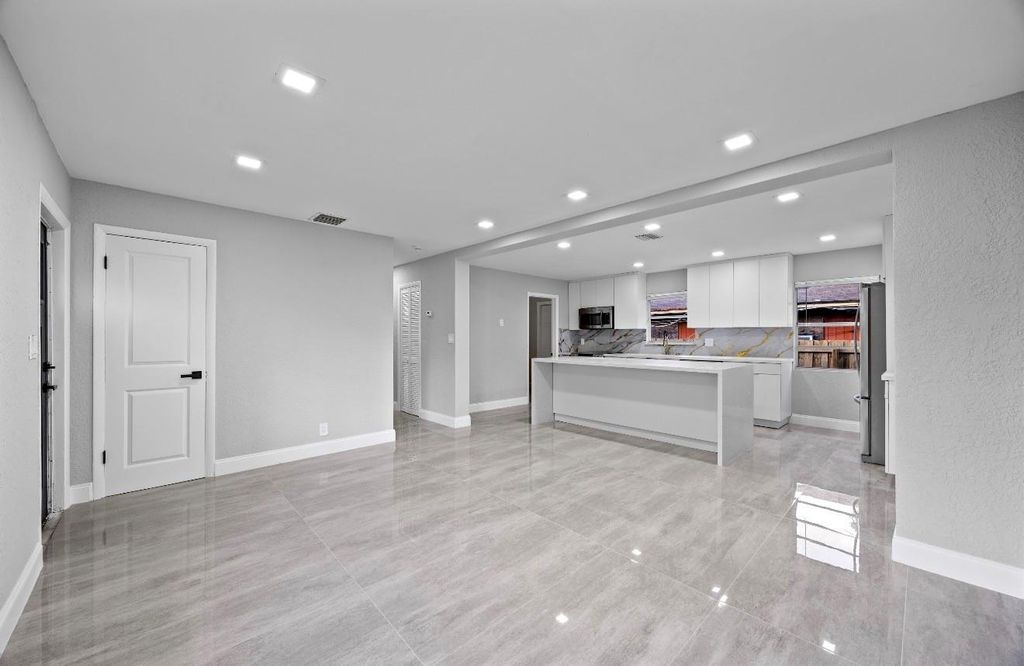 Photo of 800 NW 6th Ave, Pompano Beach, FL 33060 (MLS # F10542220)