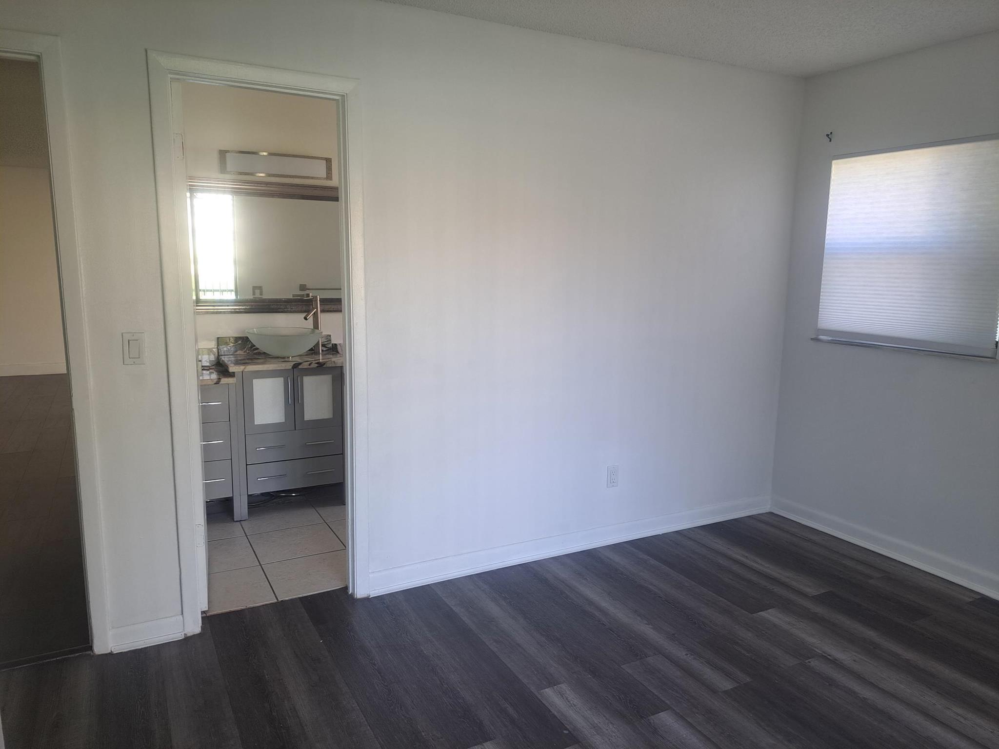 ISLAND HOUSE CONDOMINIUM - Residential Lease
