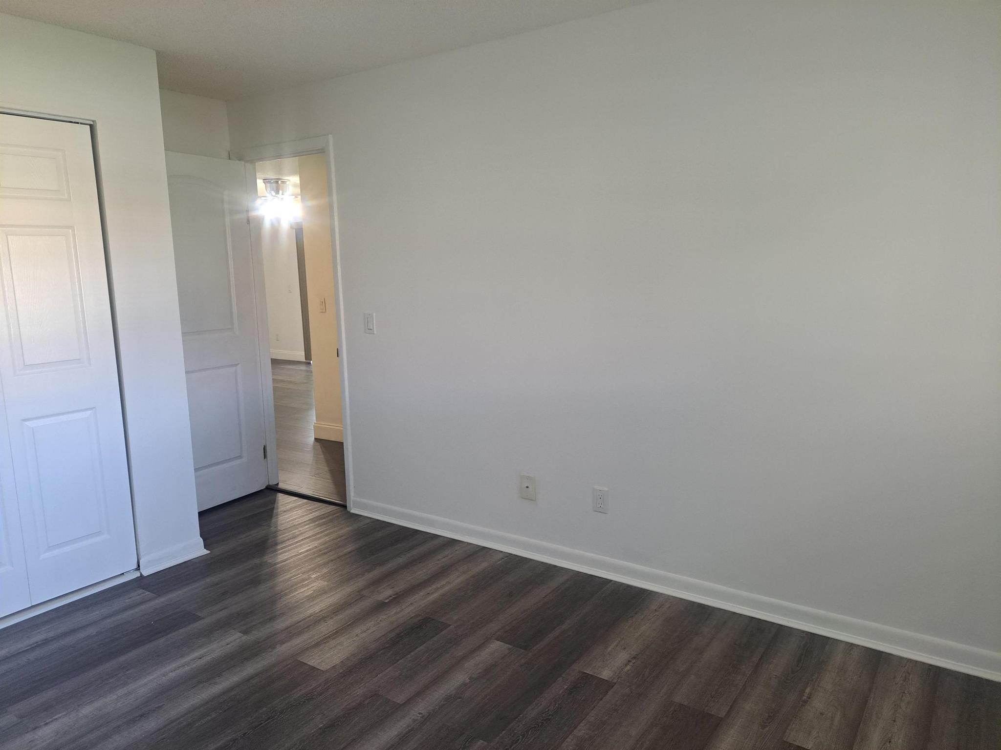 ISLAND HOUSE CONDOMINIUM - Residential Lease