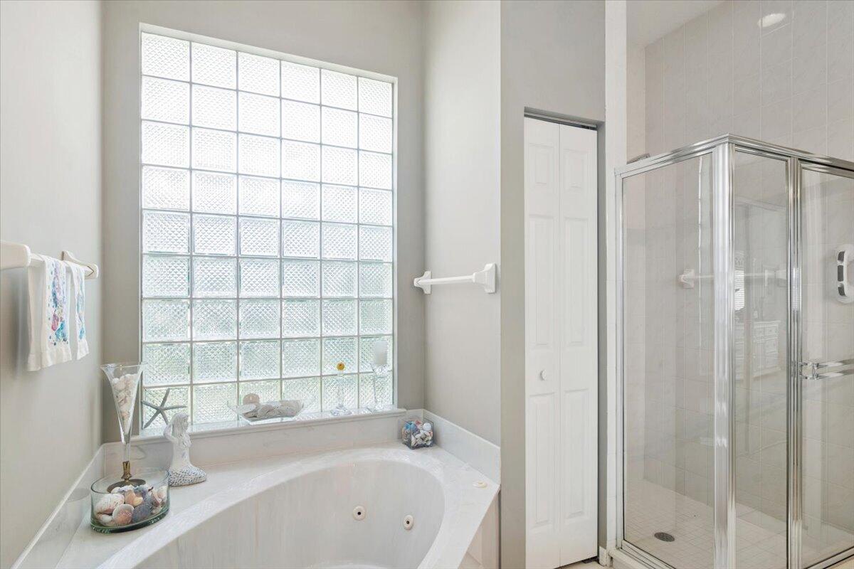 HAWKS VIEW - Residential