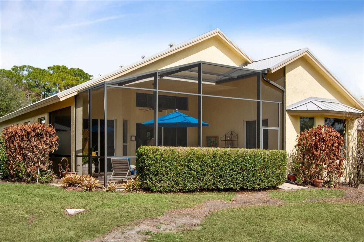 HAWKS VIEW - Residential