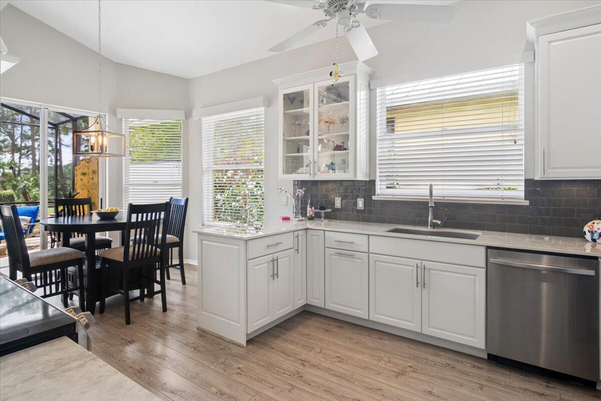 HAWKS VIEW - Residential