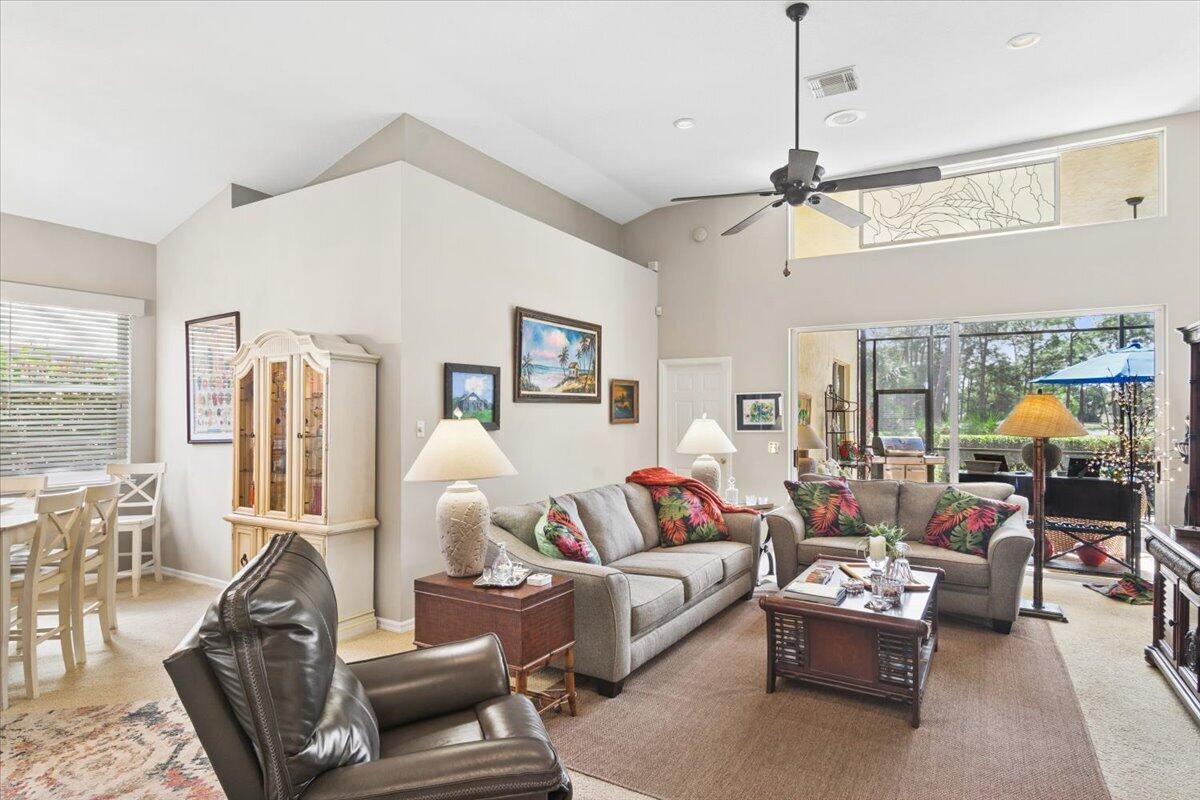 HAWKS VIEW - Residential