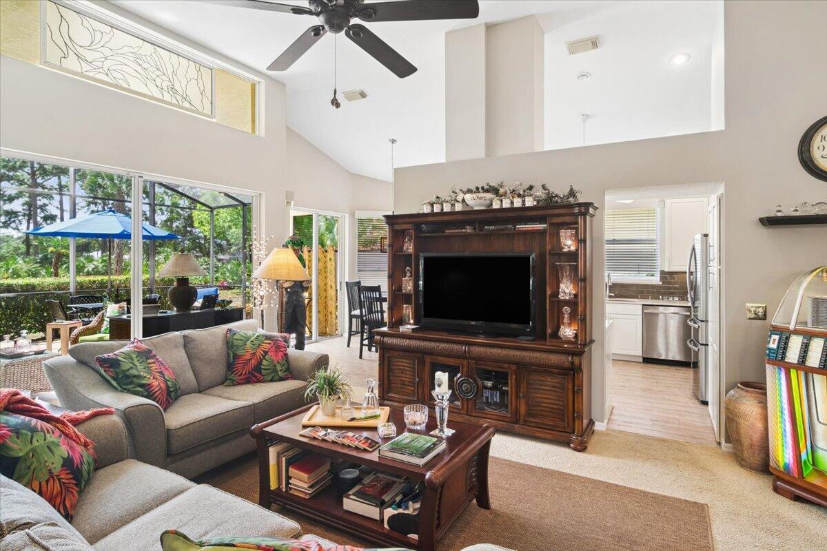 HAWKS VIEW - Residential