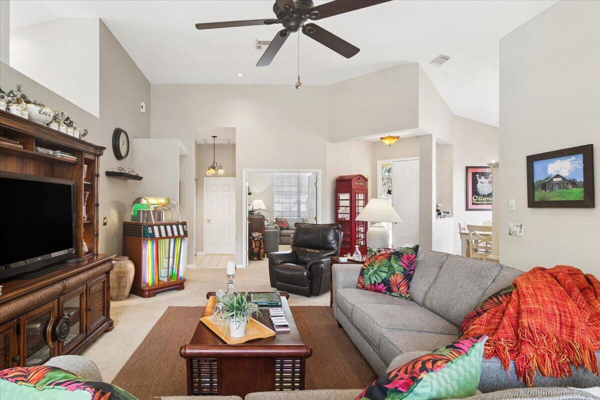 HAWKS VIEW - Residential