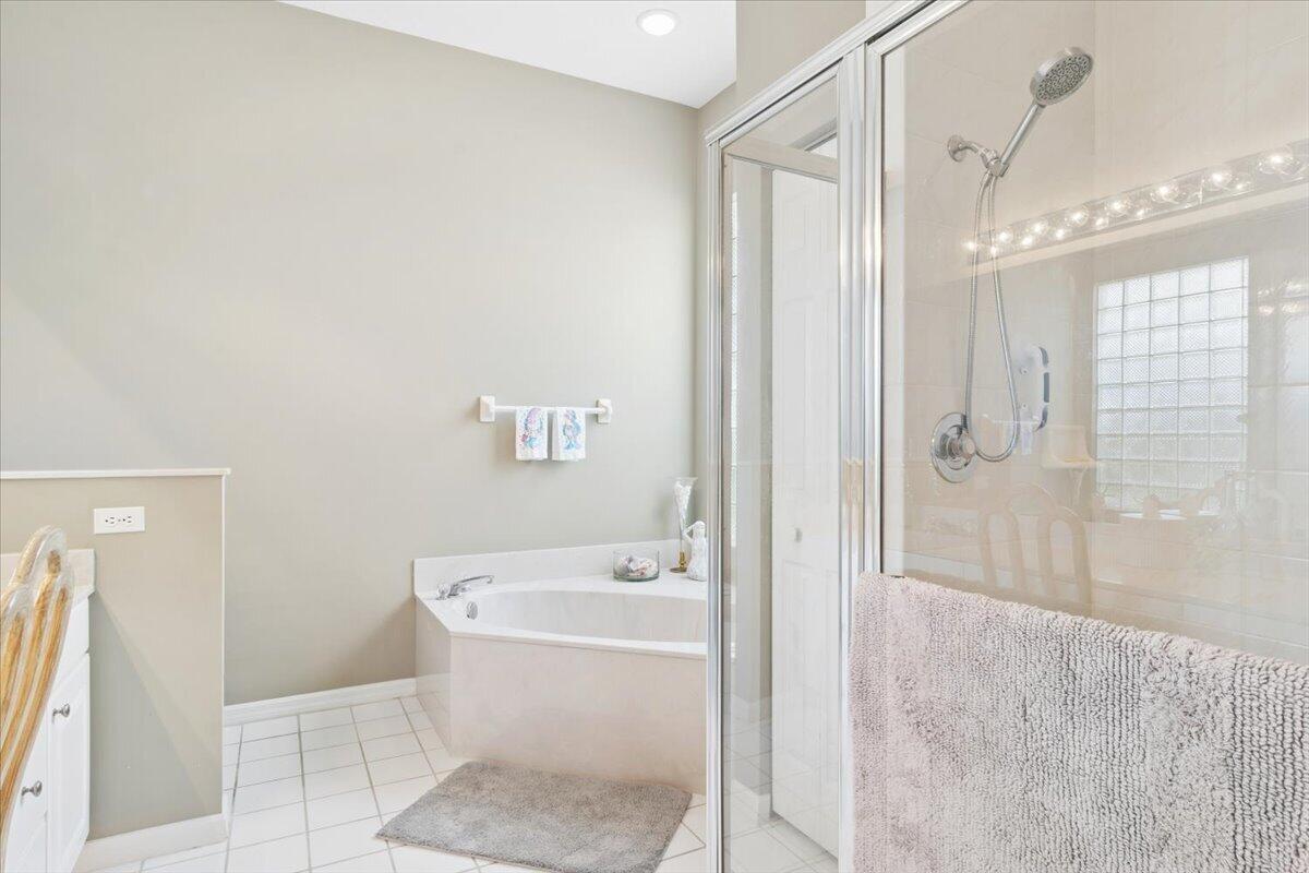 HAWKS VIEW - Residential