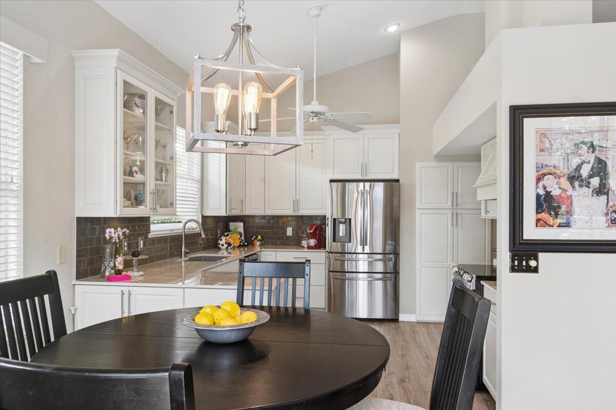 HAWKS VIEW - Residential