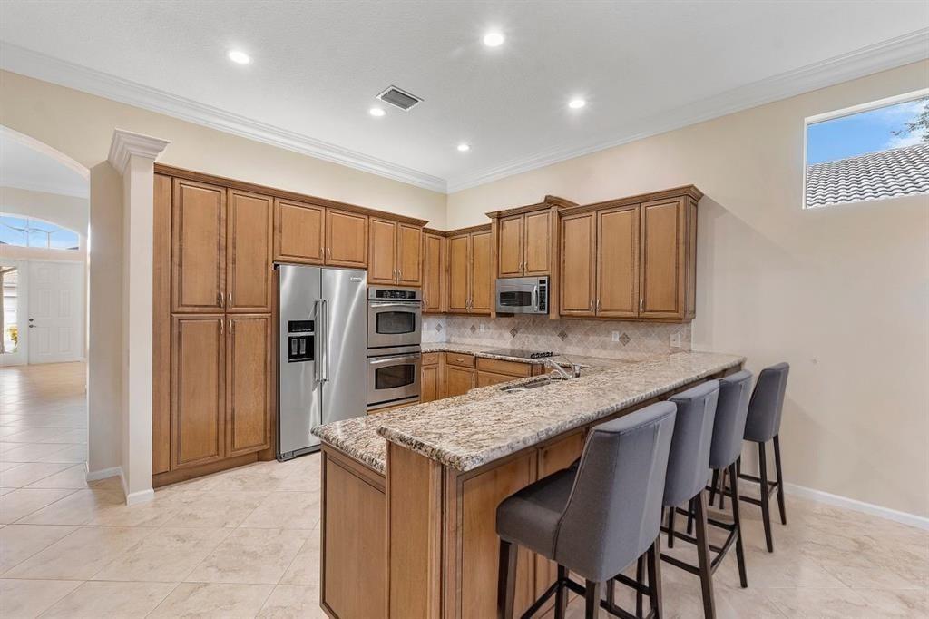 6828 Belmont Shore Dr