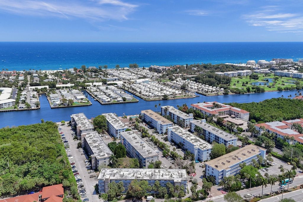 Photo of 2000 S FEDERAL Highway #307, Boynton Beach, FL 33435 (MLS # B26052094)