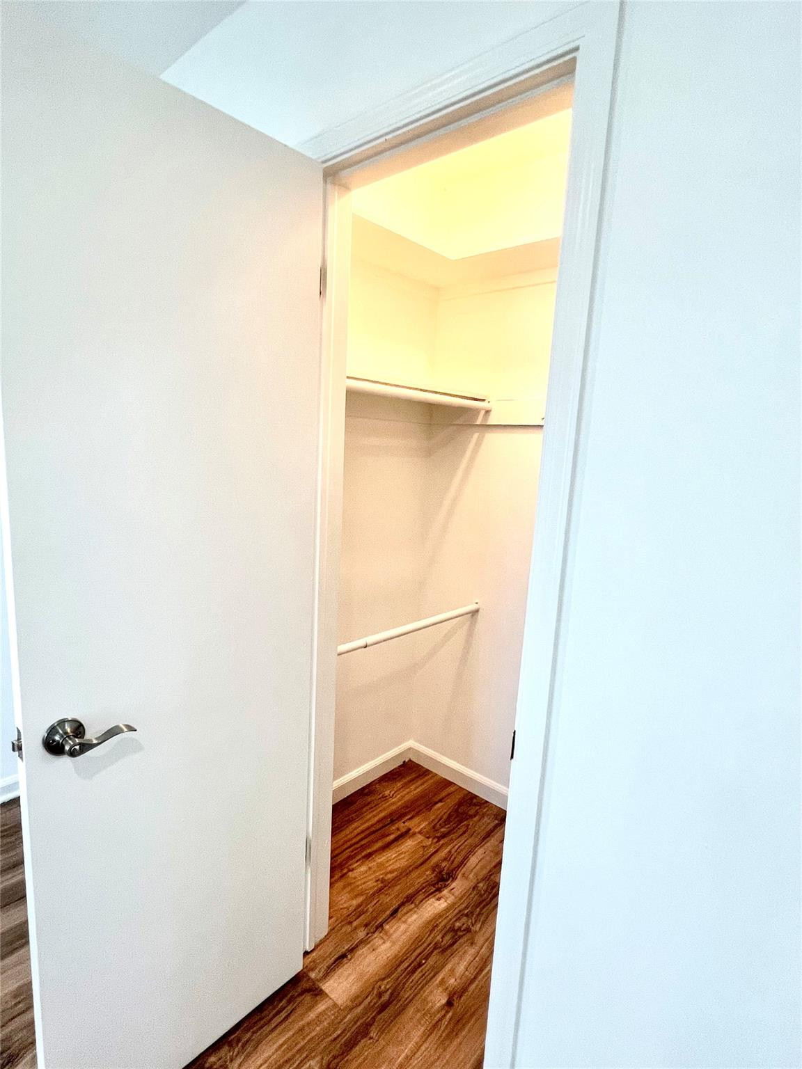 IMPERIAL POINT COLONNADES - Residential