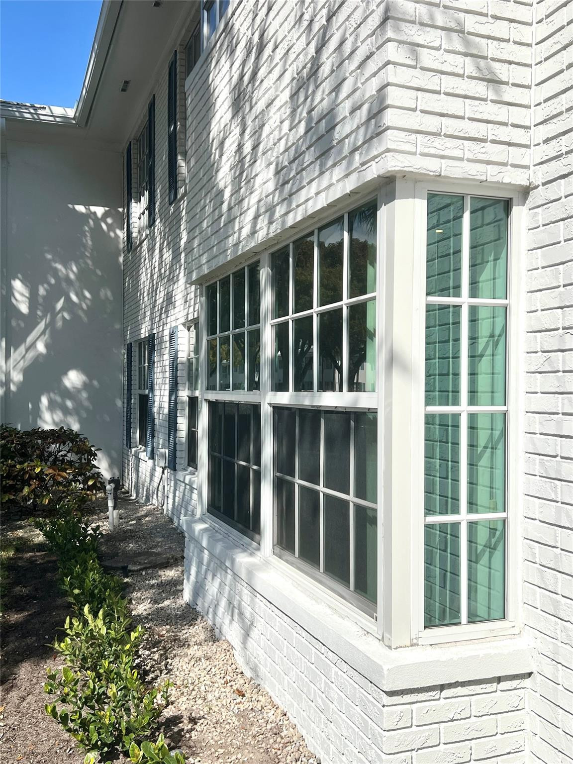 IMPERIAL POINT COLONNADES - Residential