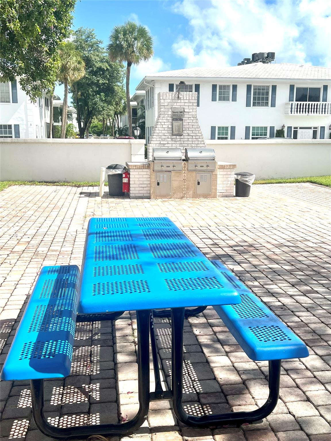 IMPERIAL POINT COLONNADES - Residential