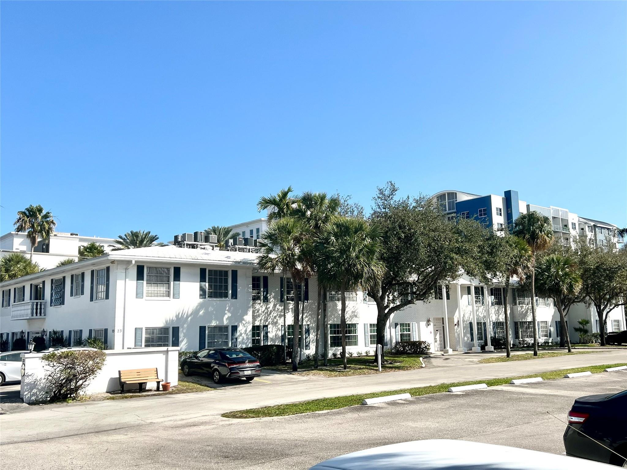 IMPERIAL POINT COLONNADES - Residential