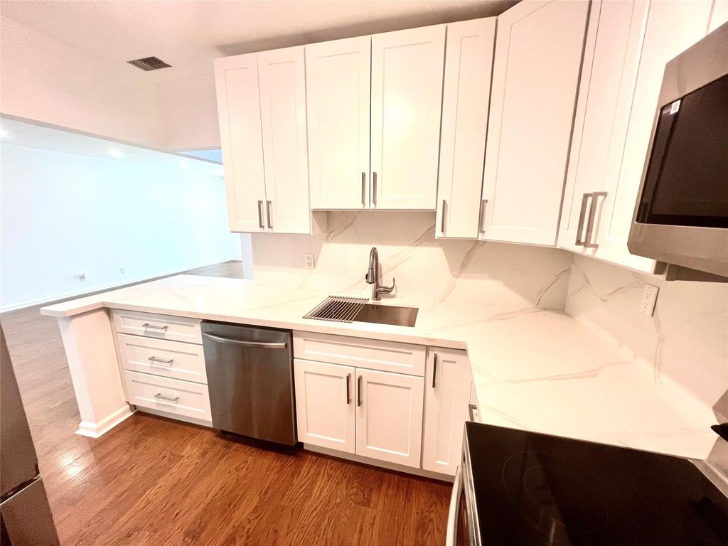 Photo of 6600 NE 22nd Way #2309, Fort Lauderdale, FL 33308 (MLS # F10553955)