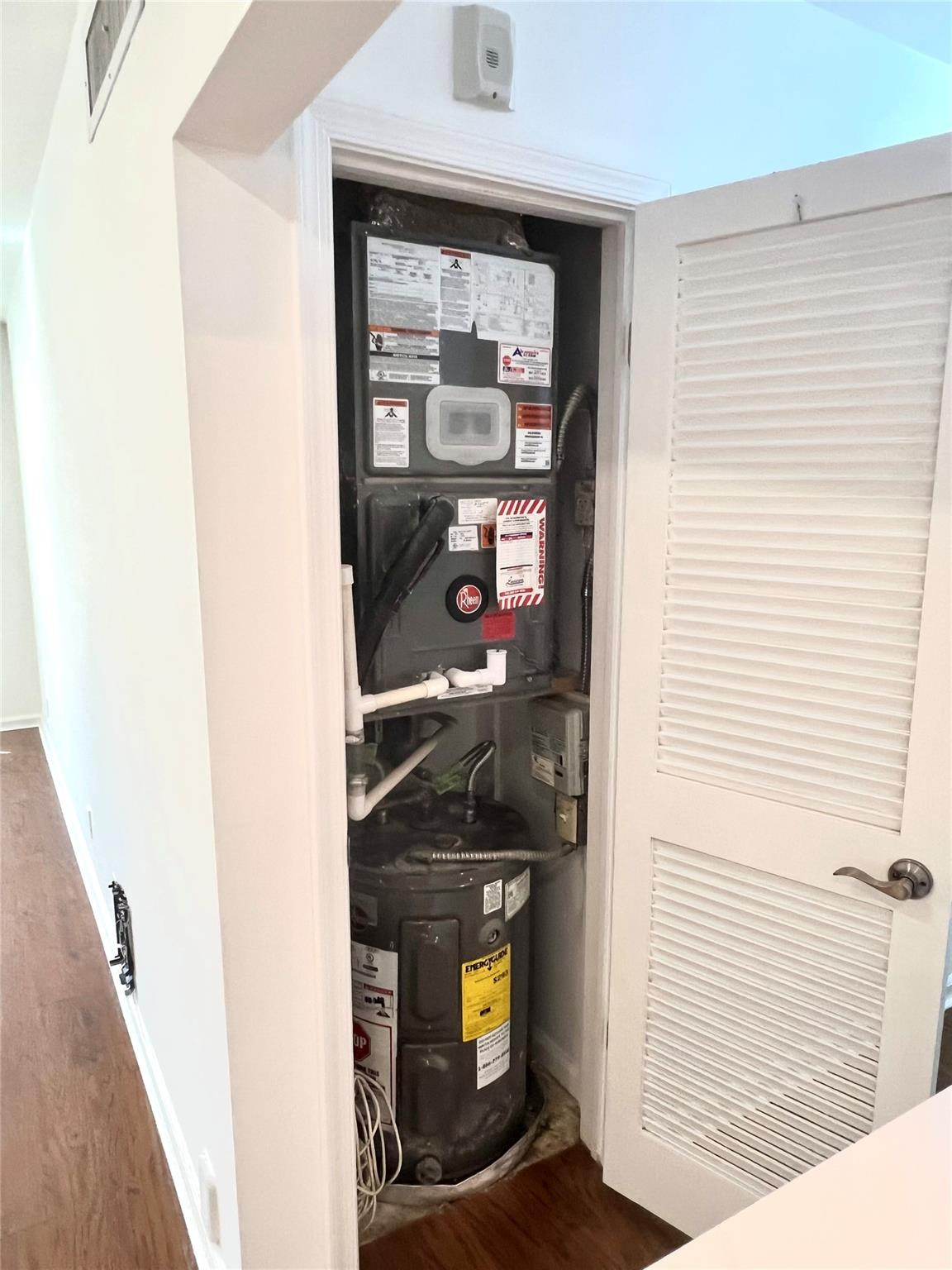 IMPERIAL POINT COLONNADES - Residential