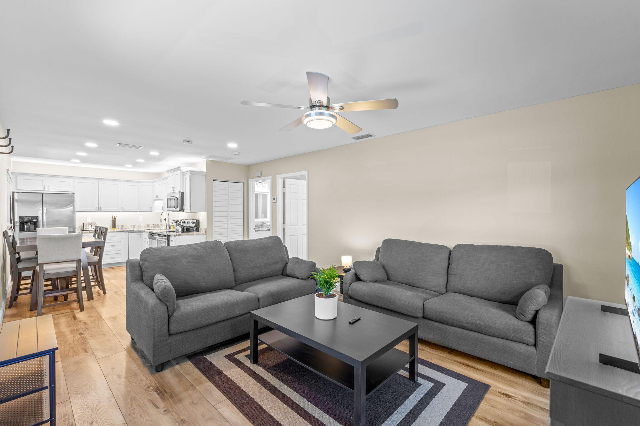 SOUTHFIELDS WELLINGTON COUNTRY - Residential Lease