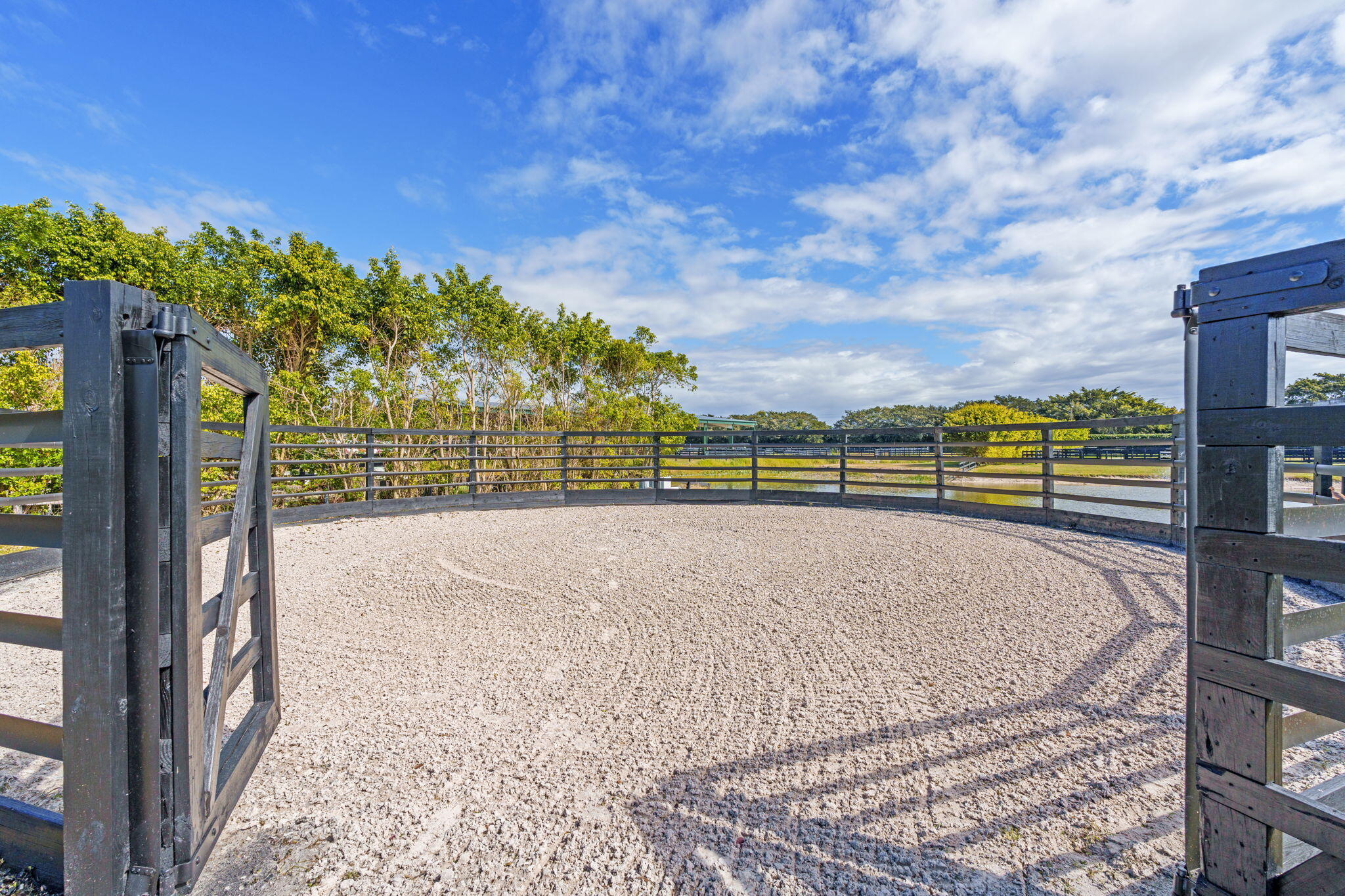 SOUTHFIELDS WELLINGTON COUNTRY - Residential Lease