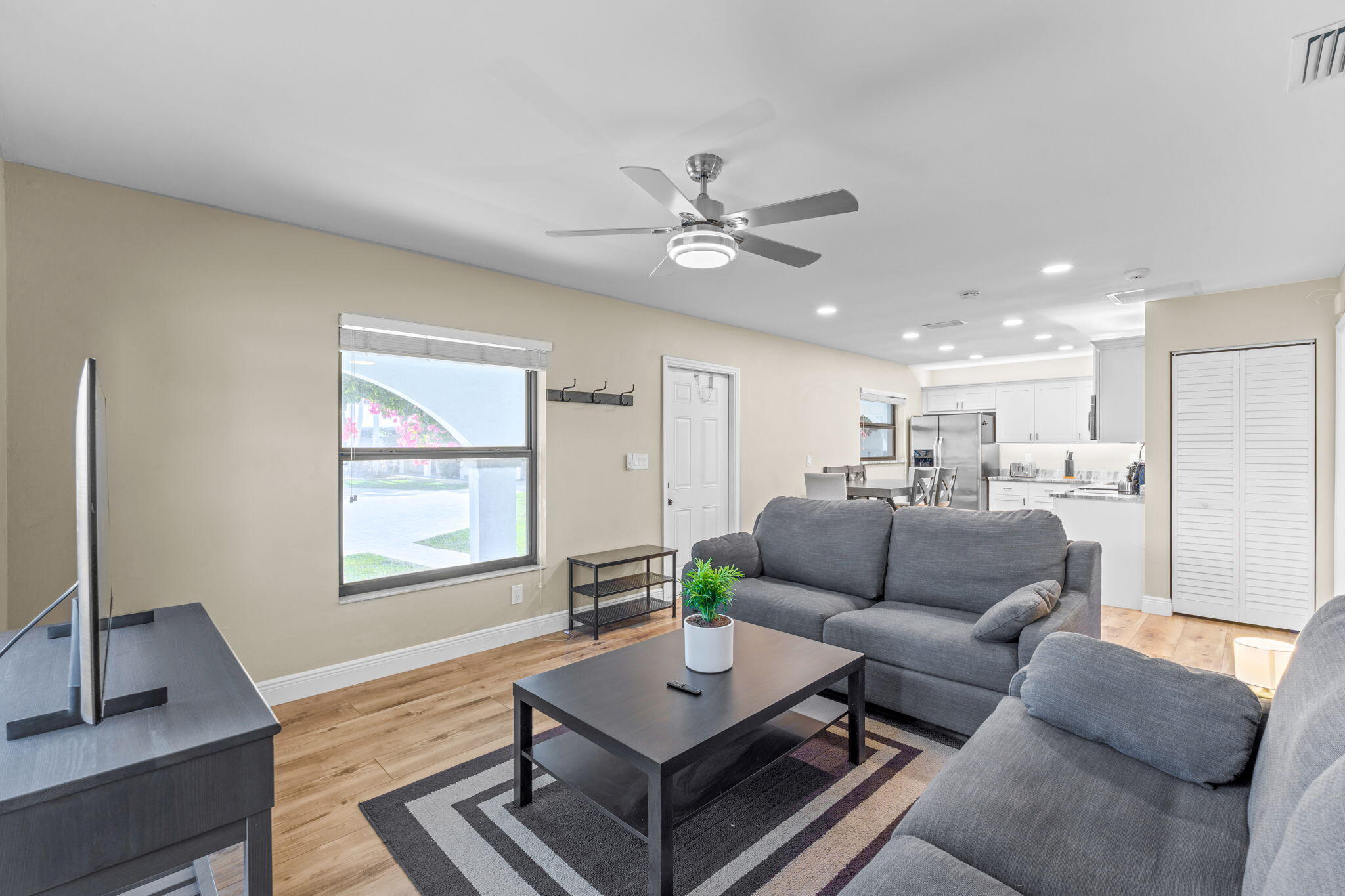 SOUTHFIELDS WELLINGTON COUNTRY - Residential Lease