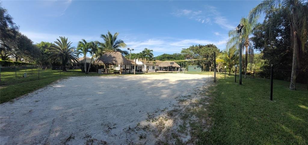 WINSTON PARK SEC ONE-A - Residential