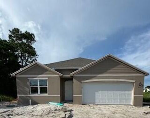 A home in Port St Lucie